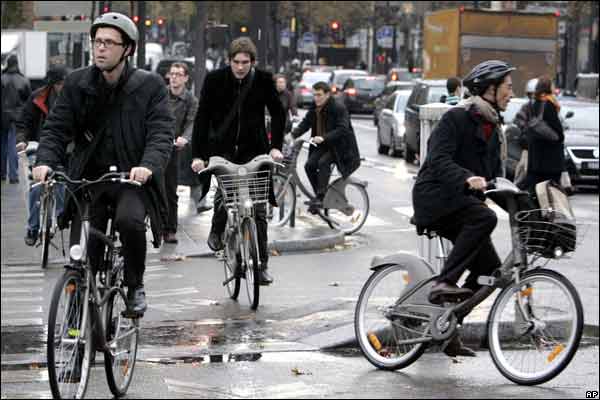 En otros países la bicicleta es la reina de los medios de transporte