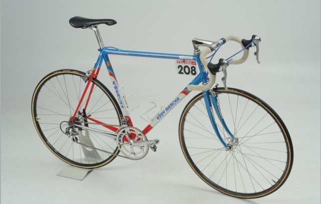 Justo antes del año 2000 encontramos la bici de Armstrong 