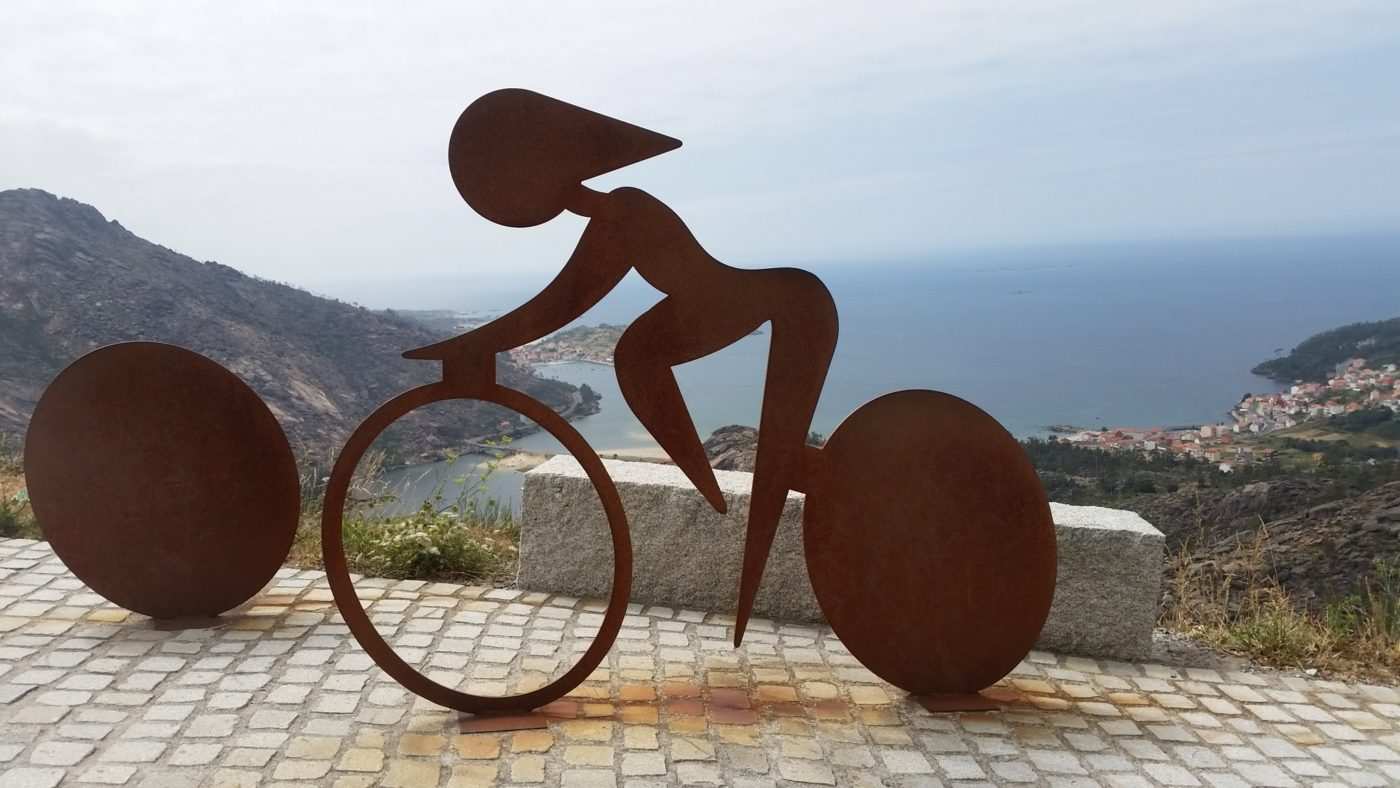 Monumento ciclista Ezaro