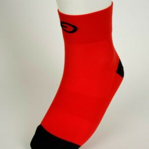 calcetín rojo de ciclismo